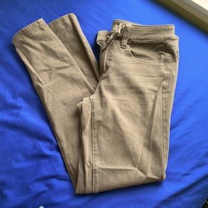 American Eagle Brown Jegging Pants! (size 4)